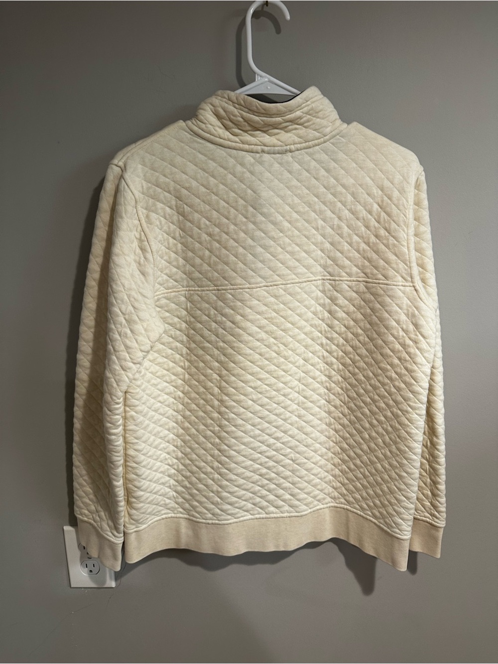Patagonia Organic Cotton Quilted Snap-T Pullover in Cream with Navy Trim - Picture 3 of 8